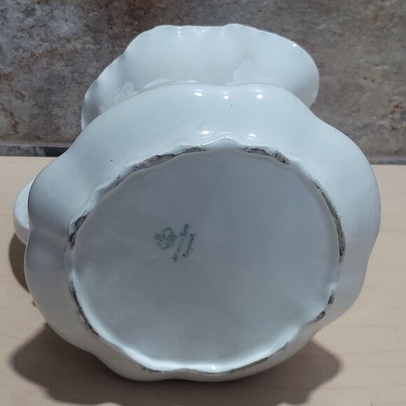 Johnson Brothers England White Porcelain Pitcher Scalloped Wavy Rim Base - Picture 6 of 13